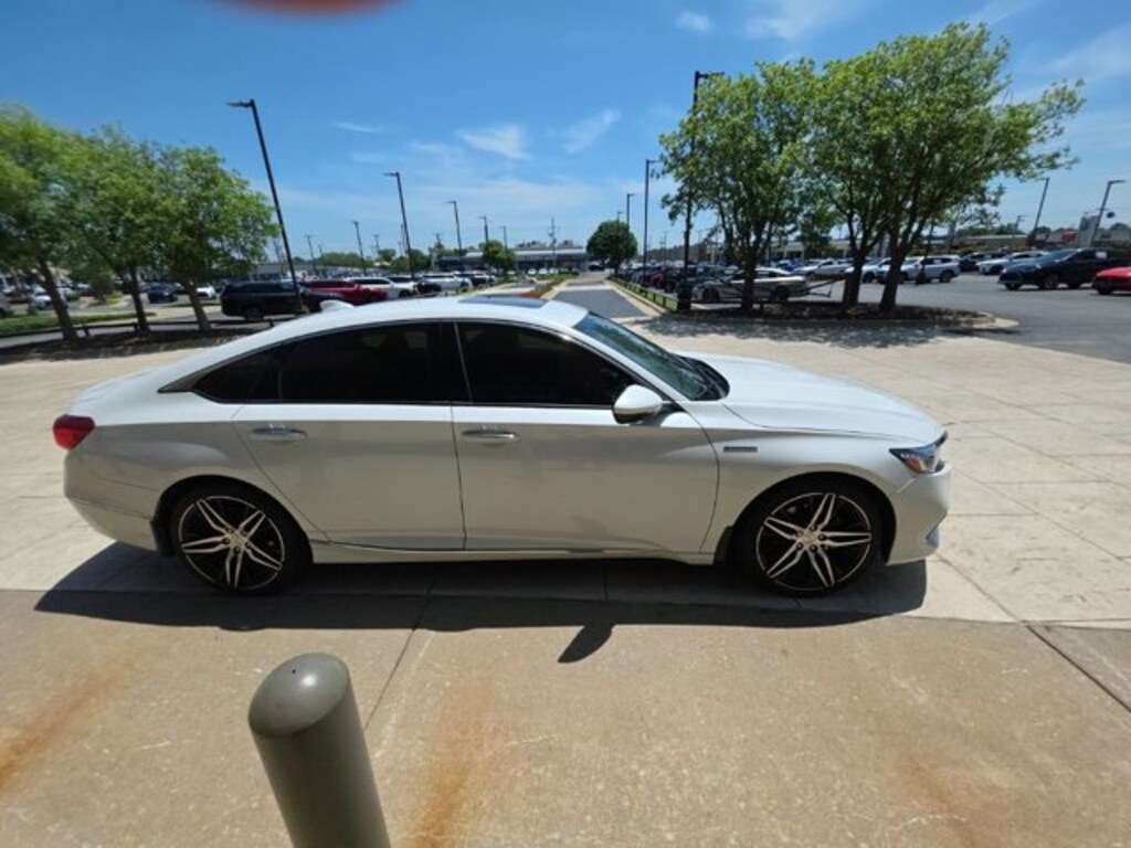 Used 2021 Honda Accord Hybrid Touring