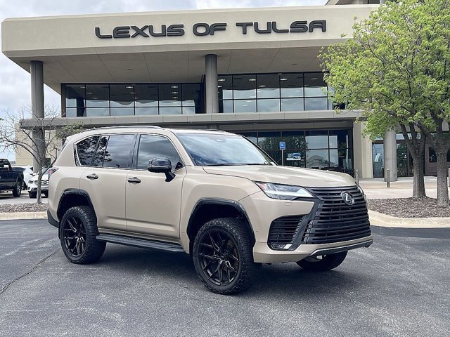 2025 Lexus LX 600 700h Overtrail's photo