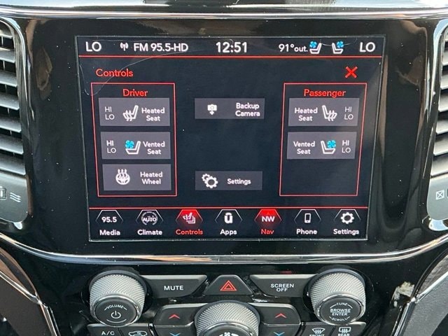 2020 Jeep Grand Cherokee Overland - Photo 26