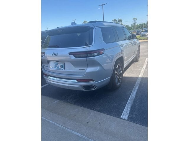 2021 Jeep Grand Cherokee L Overland's photo
