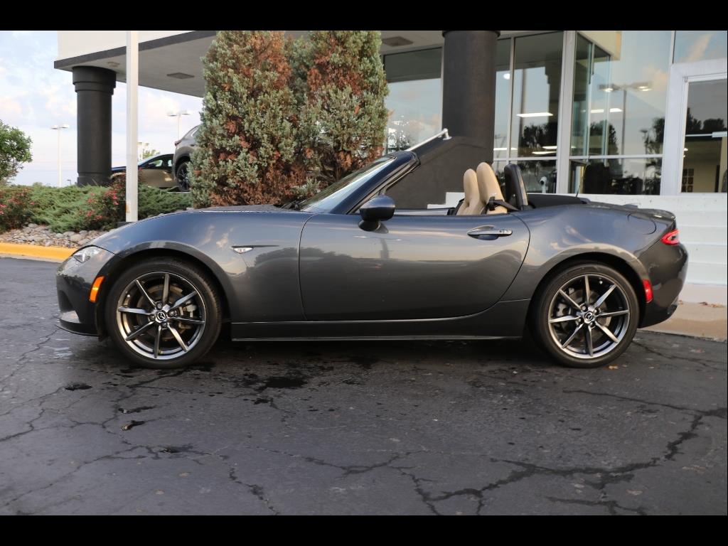 Used 2016 Mazda MX-5 Miata Grand Touring with VIN JM1NDAD73G0109182 for sale in Olathe, KS