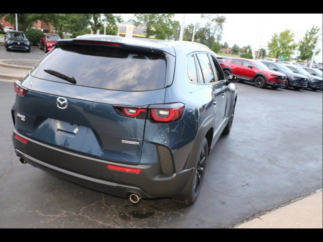 2025 Mazda CX-50 2.5 Select photo 4