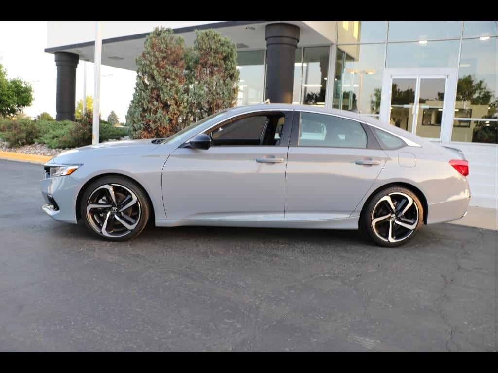 Used 2022 Honda Accord Sport with VIN 1HGCV1F32NA117216 for sale in Kansas City
