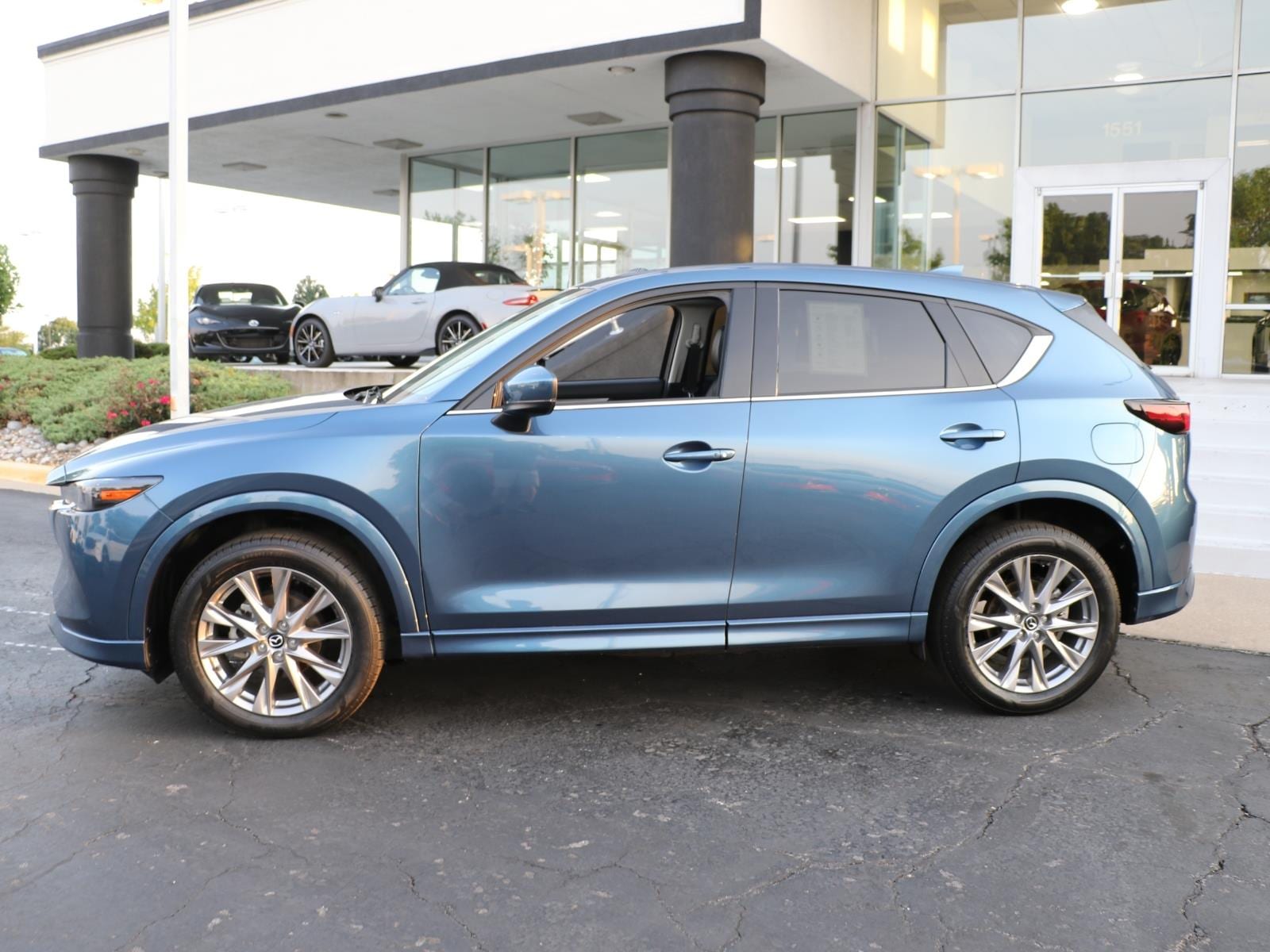 Used 2024 Mazda CX-5 S Premium package with VIN JM3KFBDM5R0380053 for sale in Kansas City