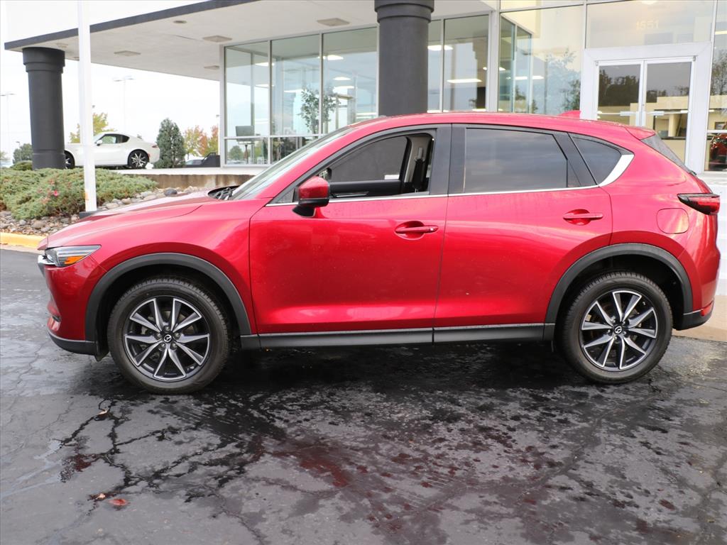 2017 Mazda CX-5 Grand Touring photo 2