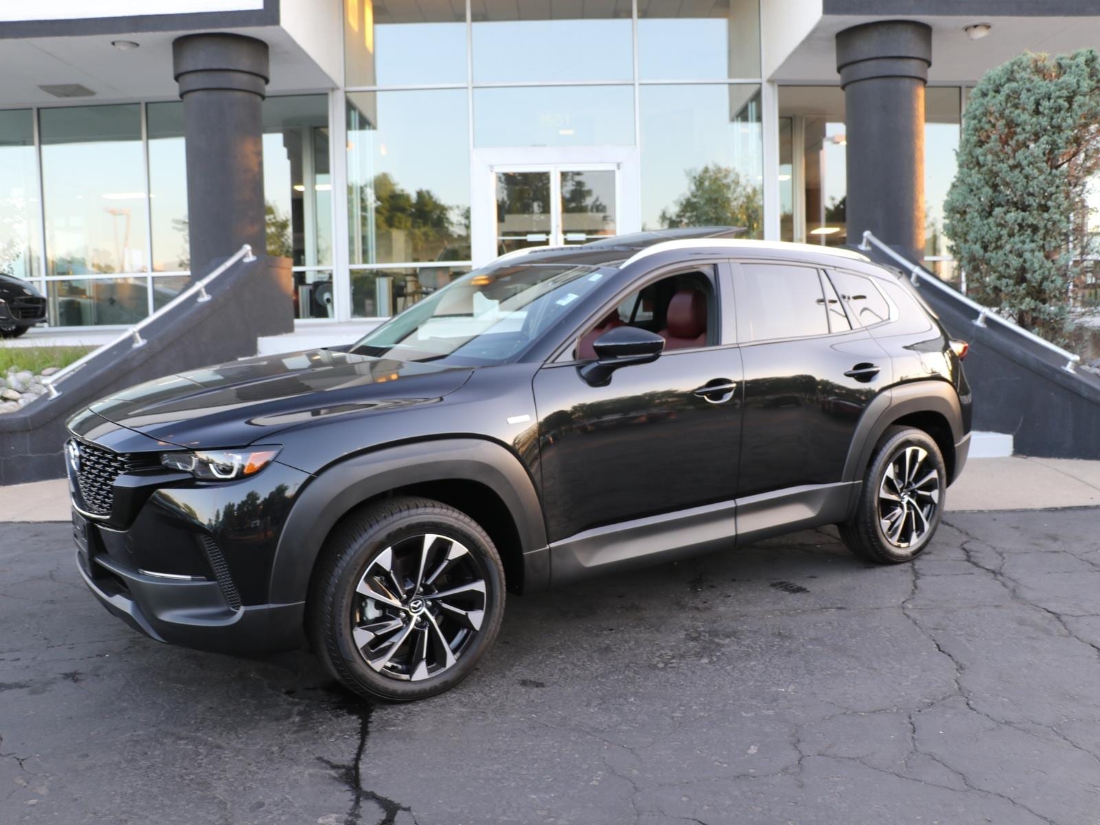 2025 Mazda CX-50's photo