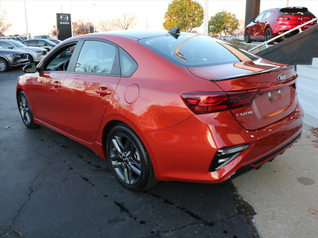 2021 Kia Forte GT-Line photo 3