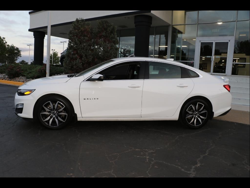 Used 2021 Chevrolet Malibu RS with VIN 1G1ZG5ST5MF046958 for sale in Kansas City