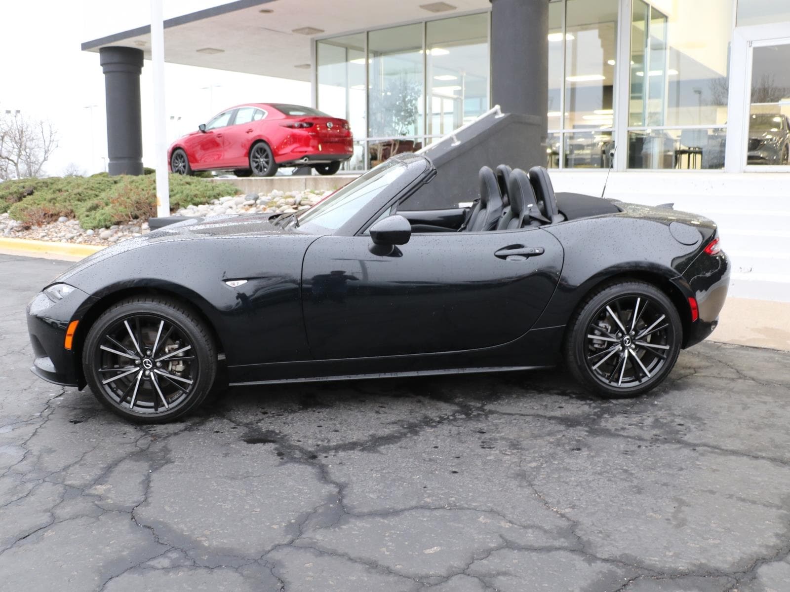 Used 2025 Mazda MX-5 Miata Grand Touring with VIN JM1NDAD70S0656533 for sale in Kansas City