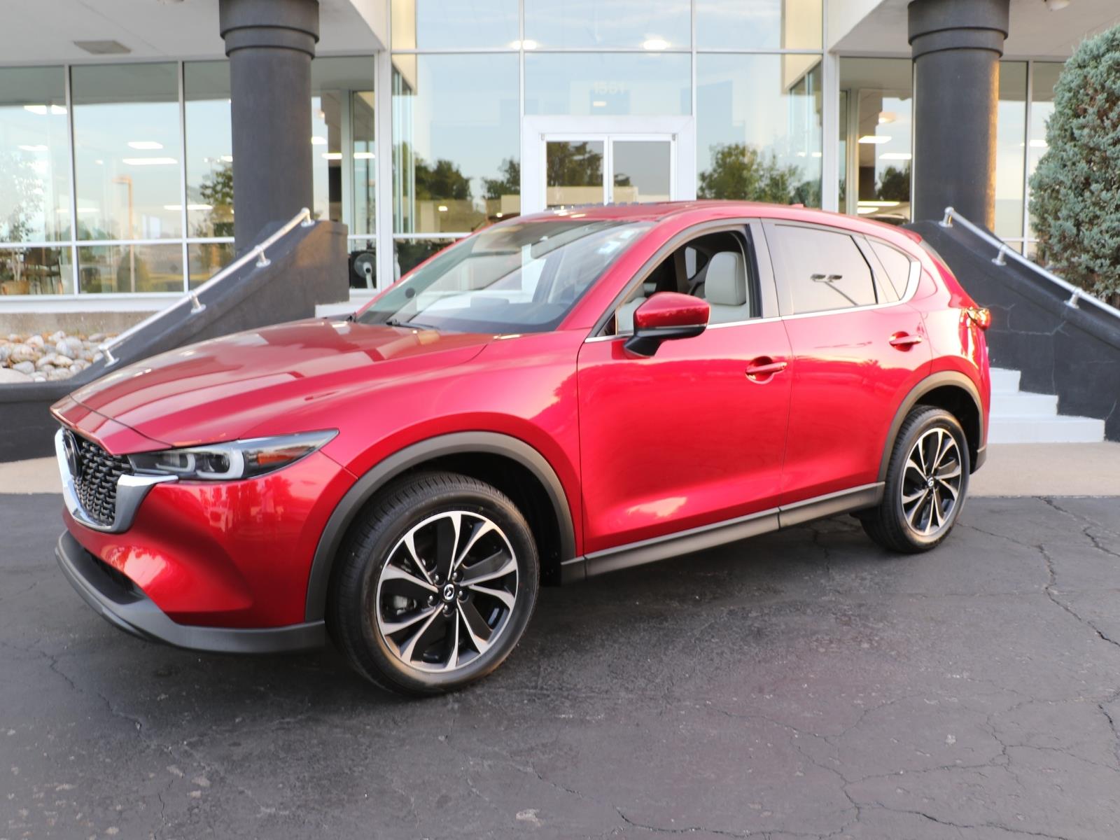 2023 Mazda CX-5 S Premium Plus package Auto AWD's photo