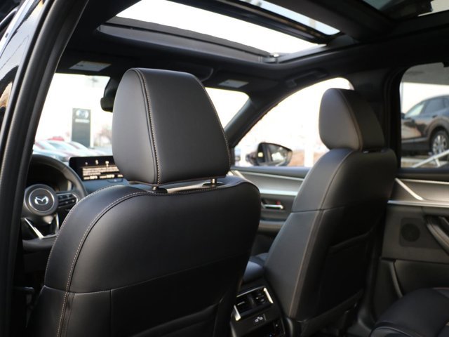 2026 Mazda CX-70 Premium Package - Photo 11
