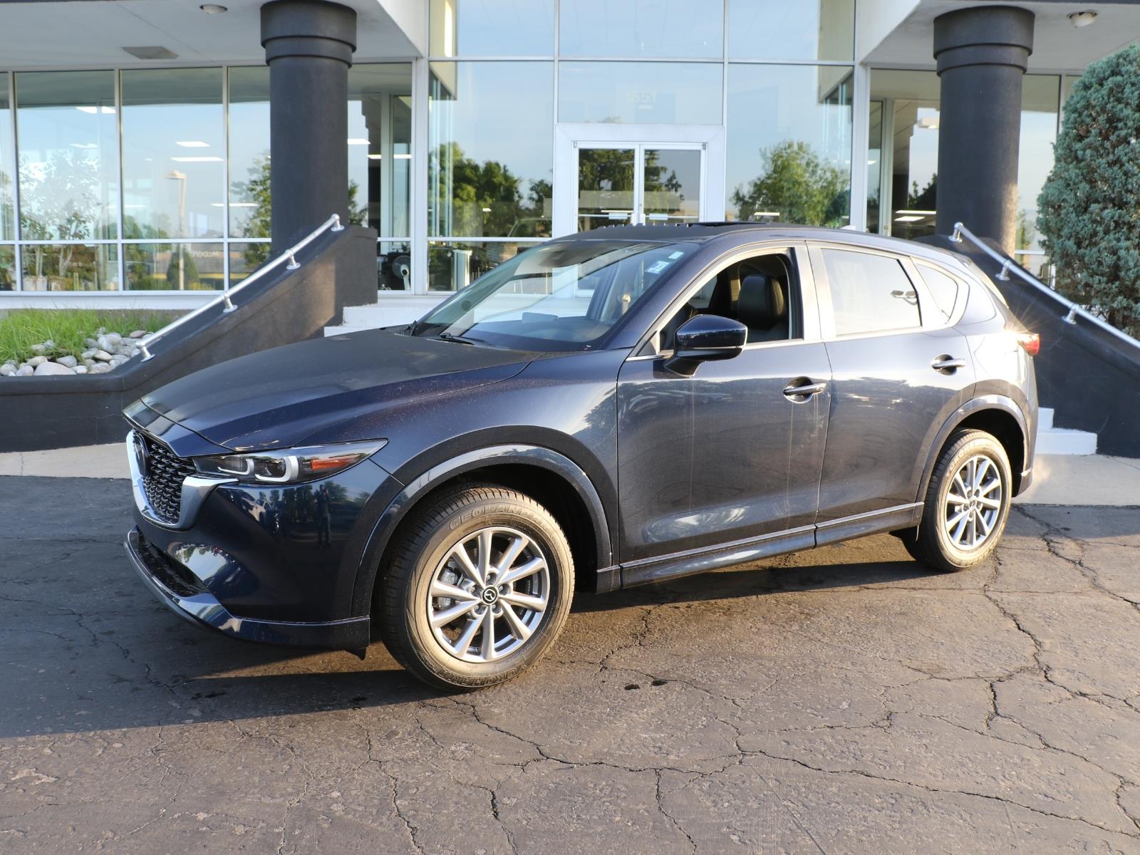 2025 Mazda CX-5 S Preferred package Auto AWD's photo