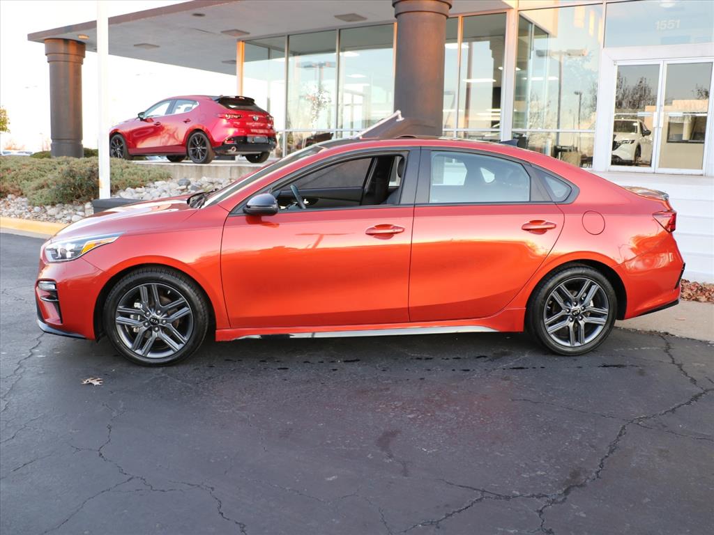 2021 Kia Forte GT-Line photo 2