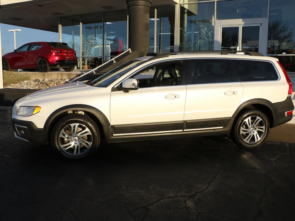 Used 2014 Volvo XC70 3.2 with VIN YV4952BZ6E1179742 for sale in Kansas City