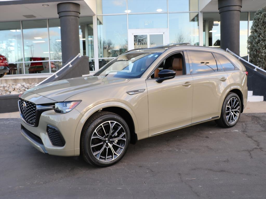 2025 Mazda CX-70 Premium Plus Package's photo