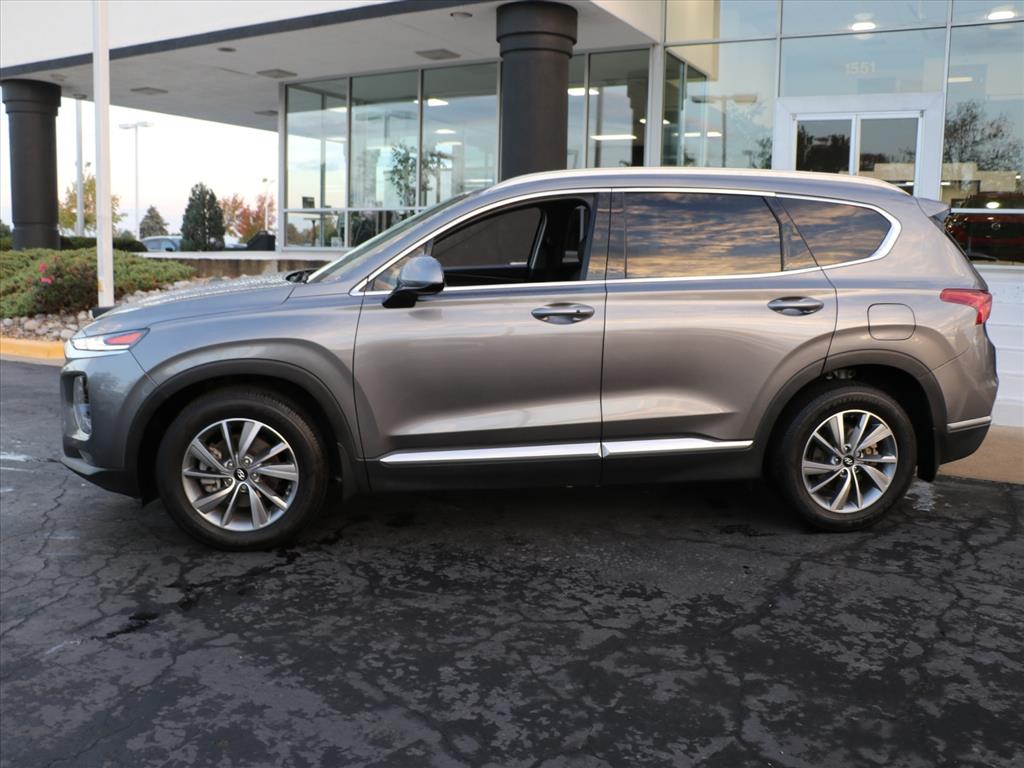 2020 Hyundai Santa Fe SEL photo 2