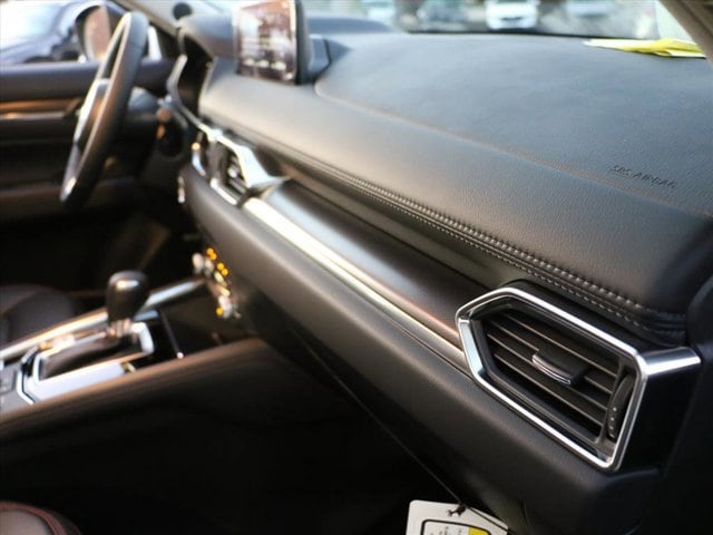 2025 Mazda CX-5 S Carbon Edition - Photo 8