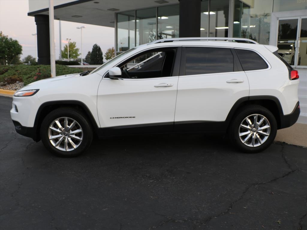 2017 Jeep Cherokee Limited photo 2