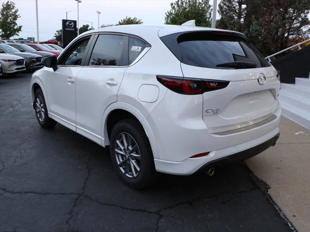 2025 Mazda CX-5 2.5 Select photo 3