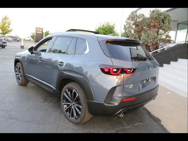 2025 Mazda CX-50 2.5 Premium Plus photo 3