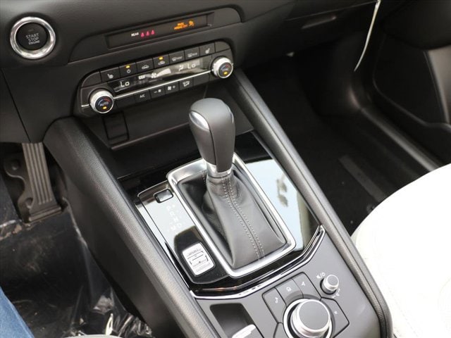 2025 Mazda CX-5 S Preferred package - Photo 14