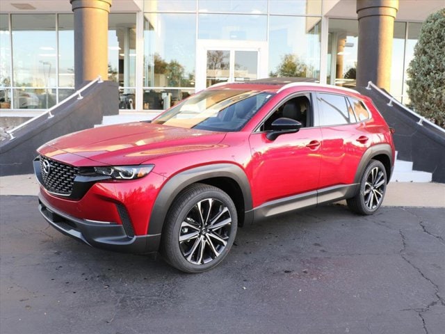 2025 Mazda CX-50 Premium Plus's photo