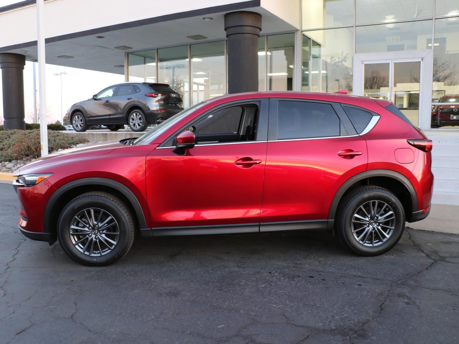 Used 2020 Mazda CX-5 Touring with VIN JM3KFACM1L1836532 for sale in Kansas City