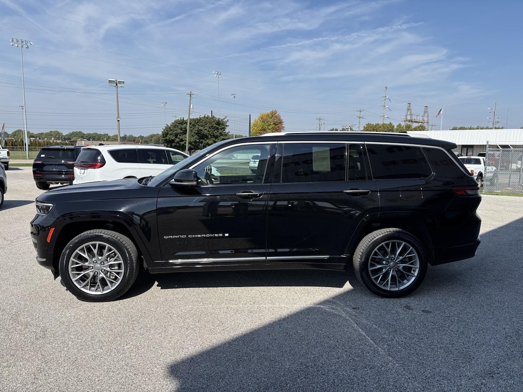 Used 2023 Jeep Grand Cherokee L Summit Sport Utility Vehicle
