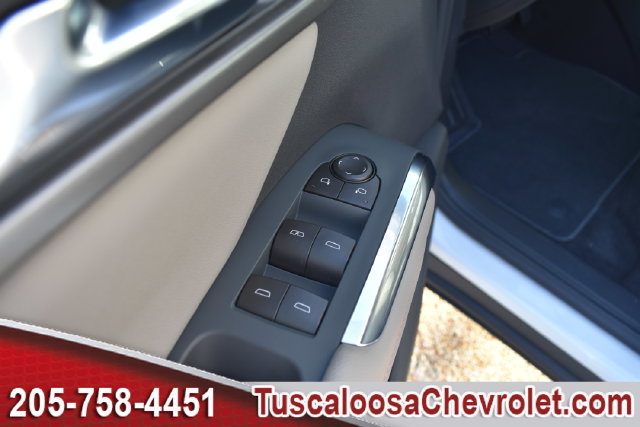 2027 Chevrolet Traverse LT - Photo 15