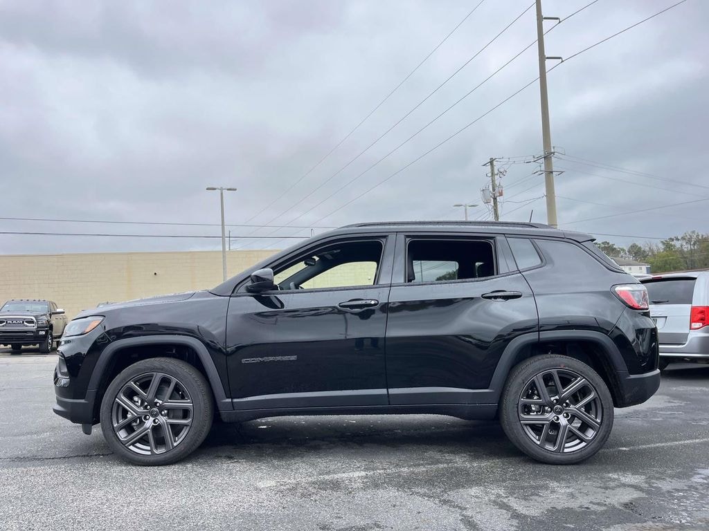 New 2026 Jeep Compass LATITUDE ALTITUDE 4X4 Sport Utility