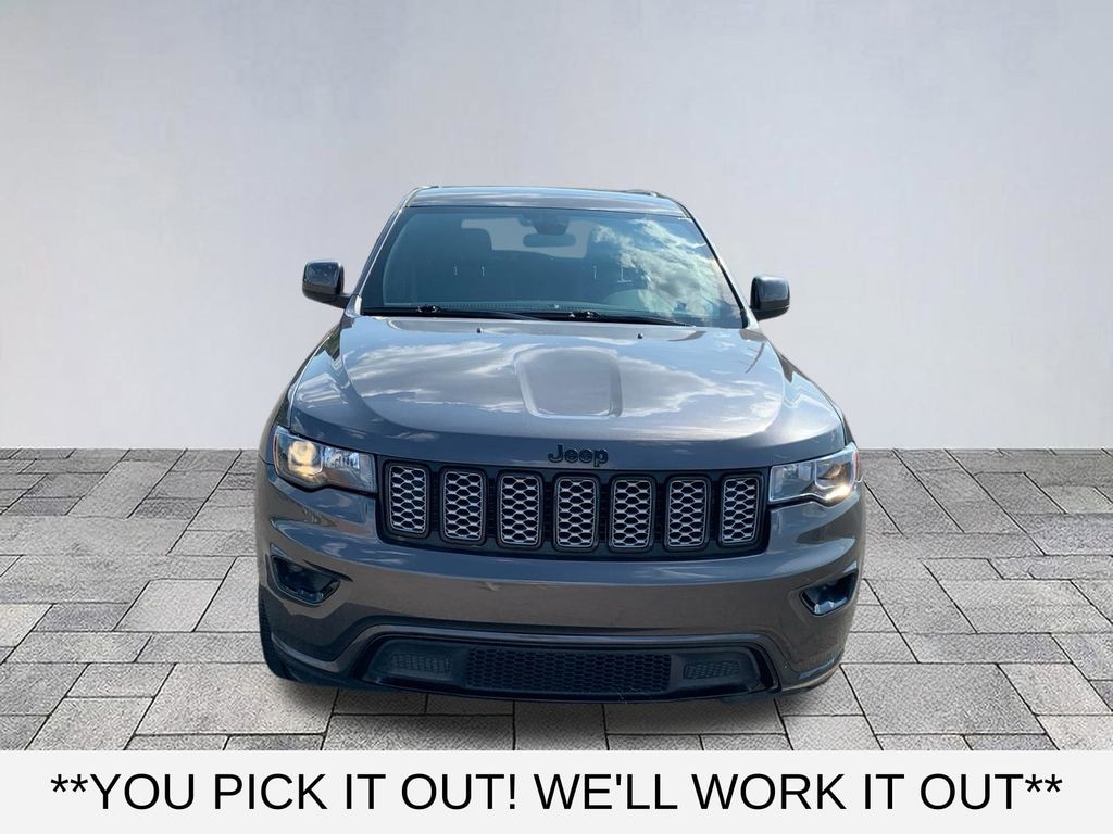 Used 2021 Jeep Grand Cherokee Laredo SUV