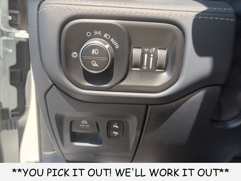 2021 RAM 1500 Limited 4x4 Crew Cab 5'7's photo