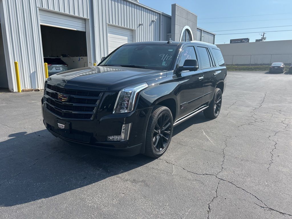2020 Cadillac Escalade Premium Luxury photo 2