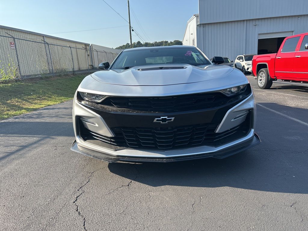 2019 Chevrolet Camaro 2SS photo 2