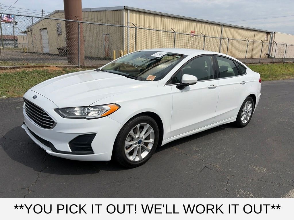 Used 2019 Ford Fusion SE Sedan