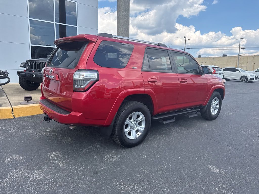 2022 Toyota 4Runner SR5 photo 4