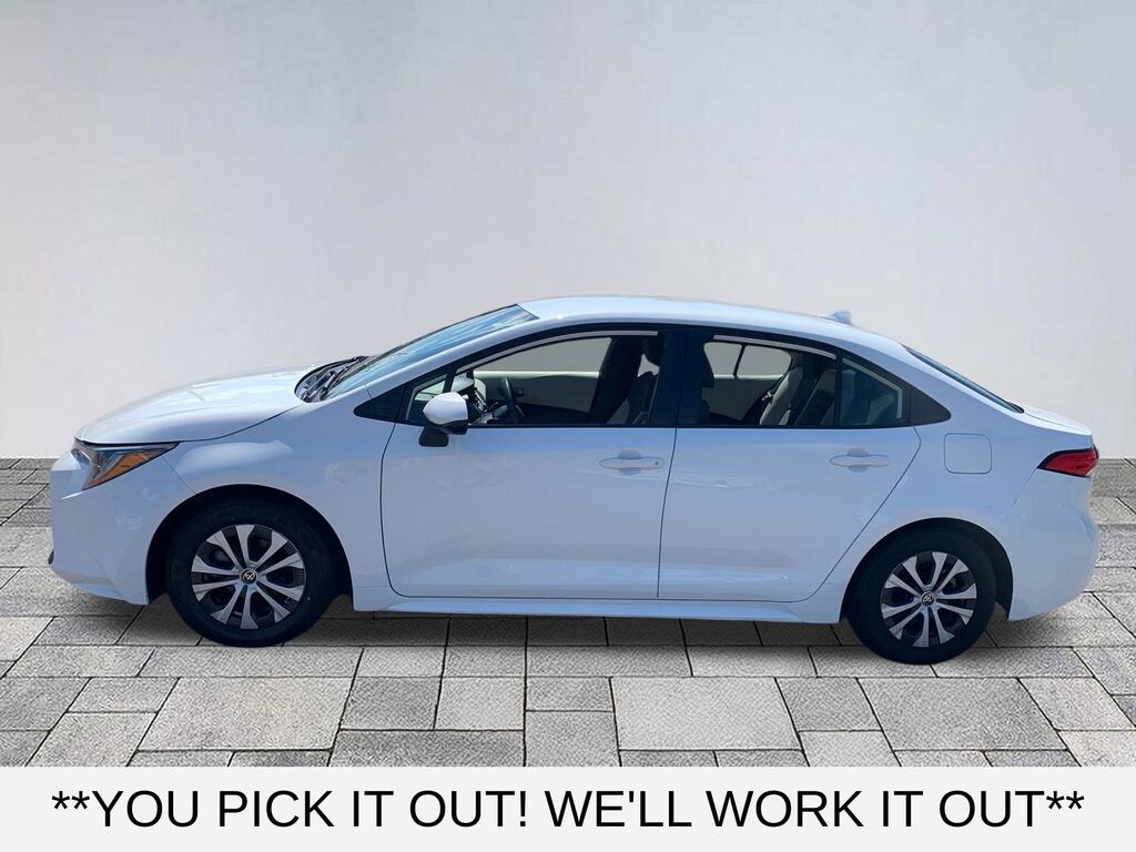Used 2022 Toyota Corolla Hybrid LE Sedan
