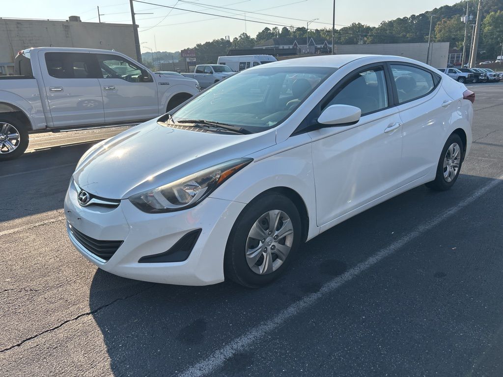 2016 Hyundai Elantra SE photo 2