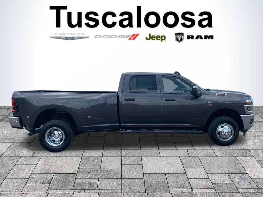 2026 RAM 3500 Tradesman - Photo 8