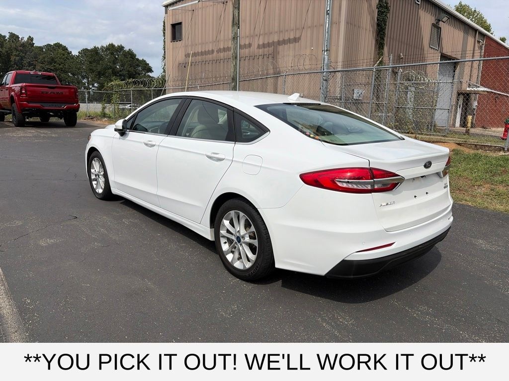 Used 2019 Ford Fusion SE Sedan