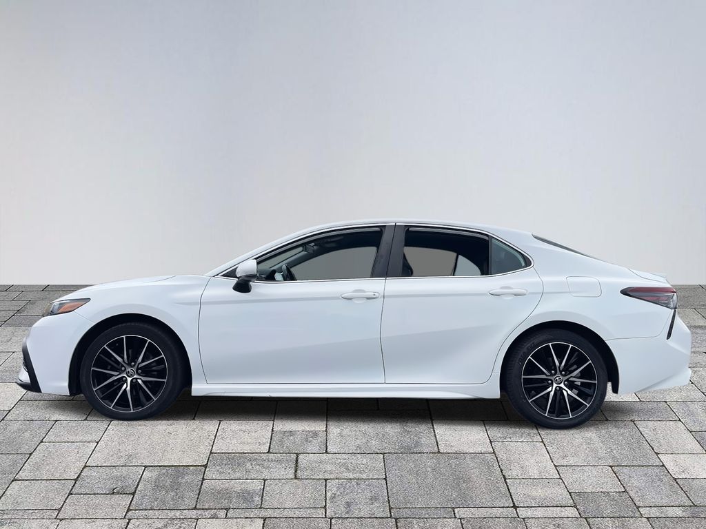 2021 Toyota Camry SE photo 4