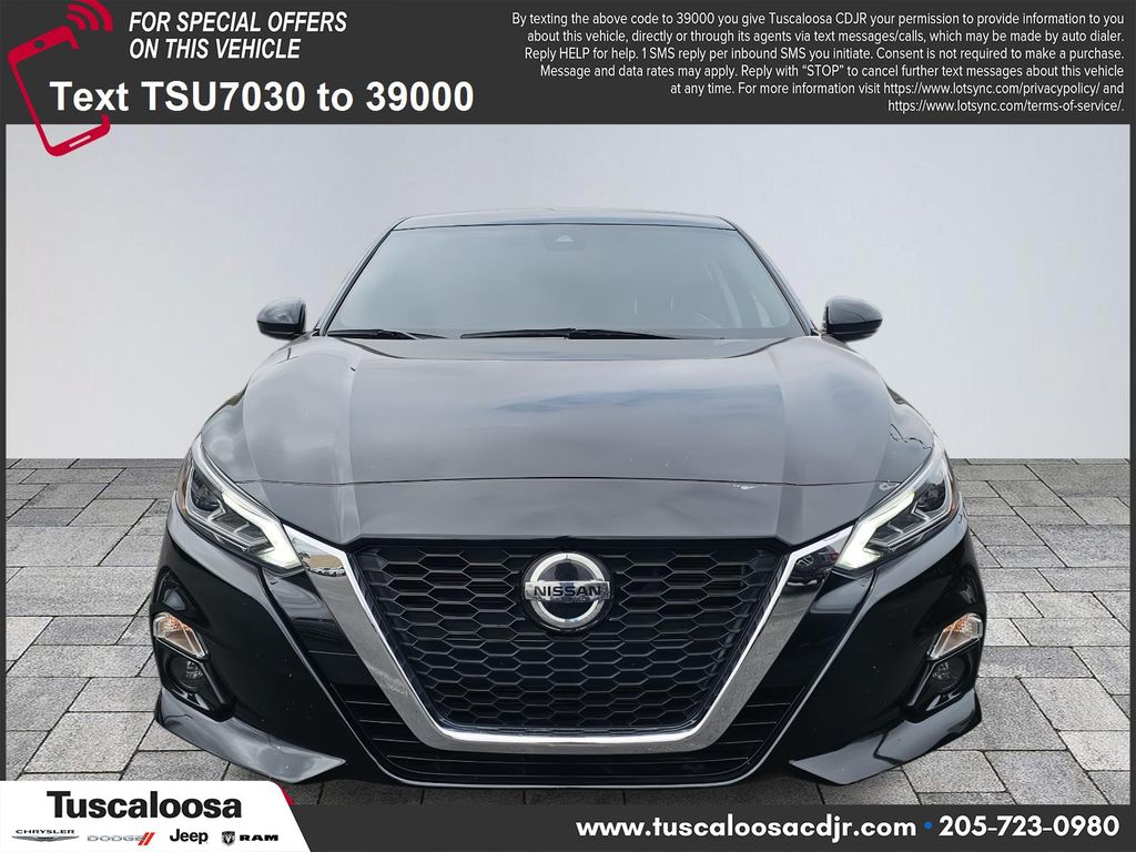 2021 Nissan Altima 2.5 Platinum photo 2