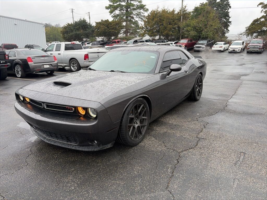 Used 2017 Dodge Challenger R/T Coupe