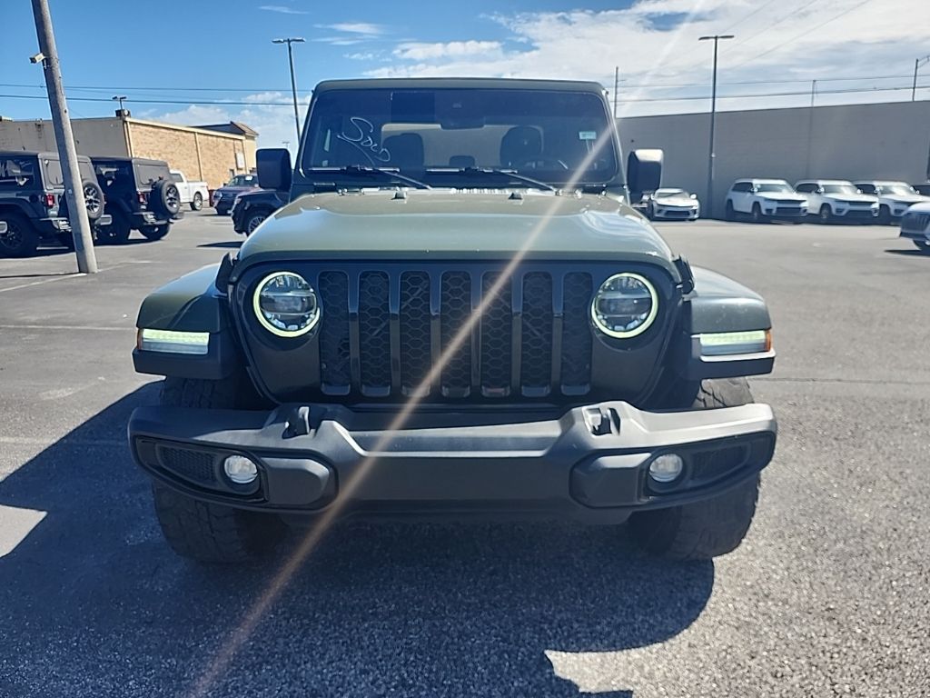 2021 Jeep Gladiator Willys photo 2