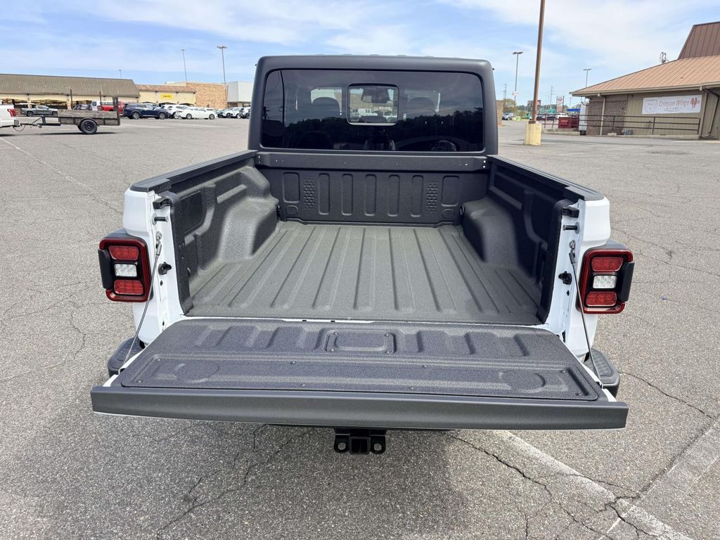 2026 Jeep Gladiator Willys - Photo 9