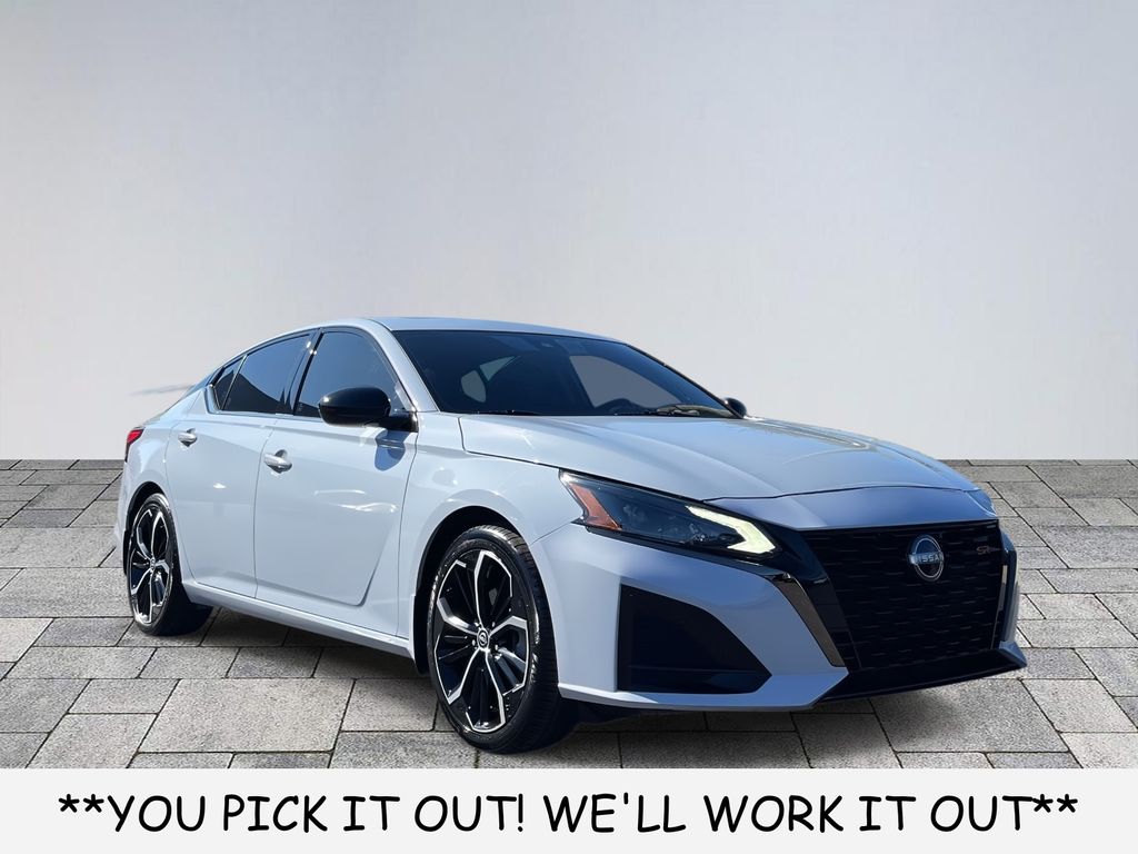 2023 Nissan Altima SR