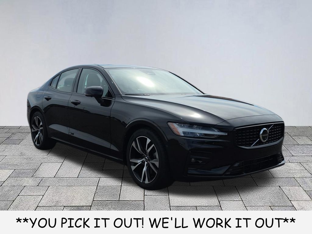 2023 Volvo S60 B5 Plus Dark Theme's photo