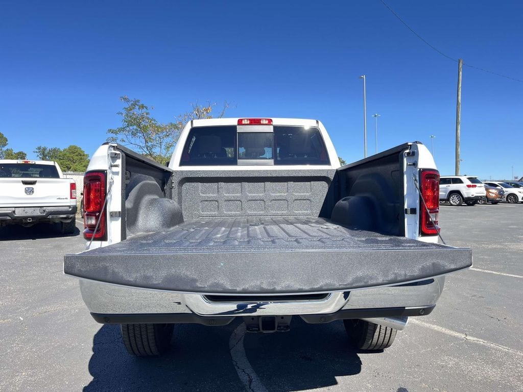 2026 RAM 2500 Tradesman - Photo 9