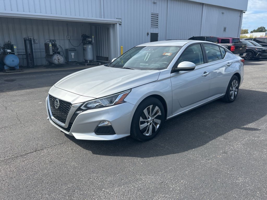 2019 Nissan Altima 2.5 S photo 3