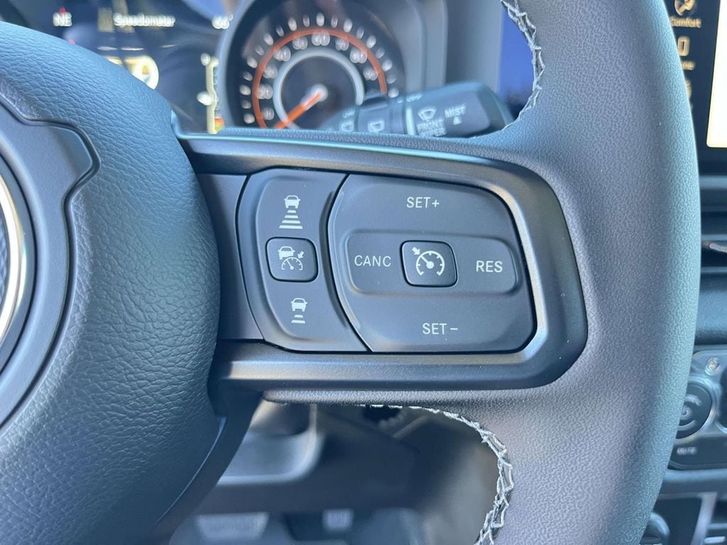 2026 Jeep Wrangler 4-Door Willys - Photo 17